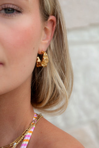 Alana Textured Hoops | Gold