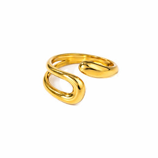 Emily twist ring with white background